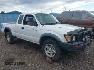 2003 Toyota Tacoma with VIN 5TEWN72N83Z297746, listed as a IAAI auction lot 40929205 with 179,632 mi miles. Bid and sale history available at carsss.com. Image 1.