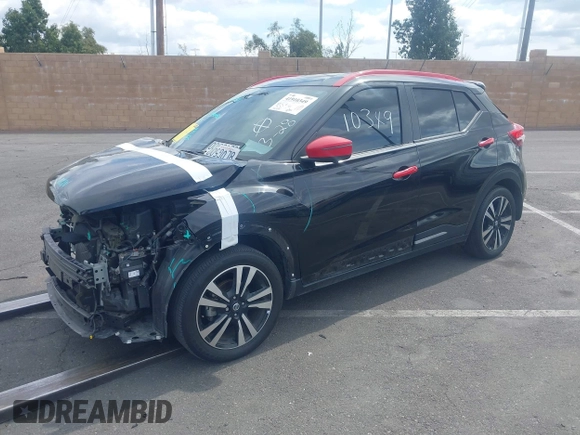2019 Nissan Kicks SR with VIN 3N1CP5CU3KL511537, listed as a IAAI auction lot 41910349 with 35,395 mi miles. Bid and sale history available at carsss.com. Image 2.