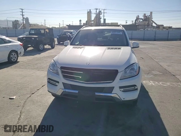 2012 Mercedes-Benz M 350 z VIN 4JGDA5HBXCA036533, wystawiony jako Copart lot #46351995 z przebiegiem 158 298 mil mil oraz Szkoda całkowita • Salvage title. Historia ofert i sprzedaży dostępna na DreamBid. Obrazek 11.