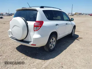 2010 Toyota RAV4 z VIN 2T3ZF4DV2AW049880, wystawiony jako IAAI lot #42272049 z przebiegiem 313 811 mil mil oraz . Historia ofert i sprzedaży dostępna na DreamBid. Obrazek 4.