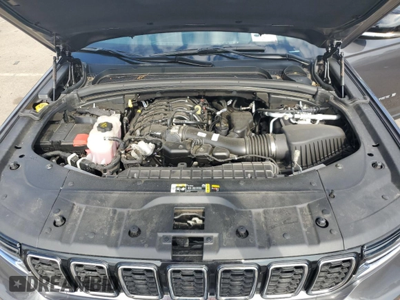 2023 Jeep Grand Cherokee Limited с VIN 1C4RJKBG4P8840711, выставлен на аукционе Copart как лот 69514574 с пробегом 8 045 миль миль и Списание • Salvage title. История ставок и продаж доступна на DreamBid. Изображение 12.