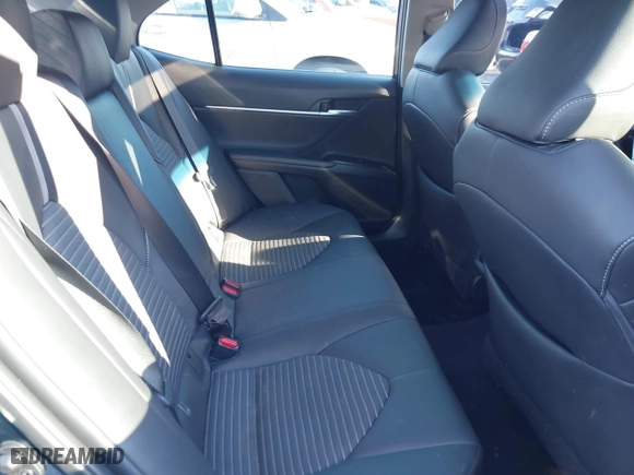 2018 Toyota Camry LE with VIN 4T1B11HK8JU554927, listed as a IAAI auction lot 41628449 with 152,942 mi miles. Bid and sale history available at carsss.com. Image 8.