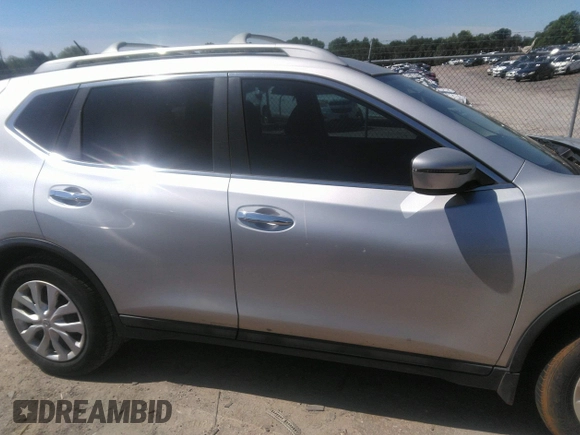 2016 Nissan Rogue SL with VIN 5N1AT2MT5GC833602, listed as a IAAI auction lot 42204176 with 156,010 mi miles. Bid and sale history available at carsss.com. Image 13.