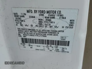 2007 Mercury Mariner Convenience z VIN 4M2YU80Z17KJ17566, wystawiony jako Copart lot #86136014 z przebiegiem 134 328 mil mil oraz Szkody całkowita. Historia ofert i sprzedaży dostępna na DreamBid. Obrazek 13.