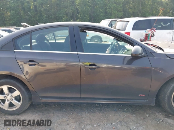 2014 Chevrolet Cruze 1LT with VIN 1G1PC5SB2E7238098, listed as a IAAI auction lot 42577348 with 84,964 mi miles and . Bid and sale history available at DreamBid. Image 14.