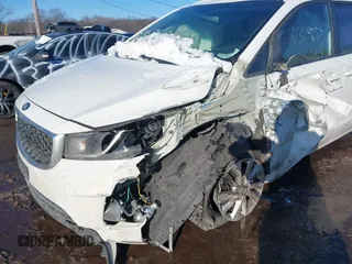 2015 Kia Sedona L with VIN KNDMA5C15F6031279, listed as a IAAI auction lot 41364859 with 149,511 mi miles. Bid and sale history available at carsss.com. Image 6.