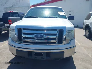 2010 Ford F-150 XL z VIN 1FTEW1E84AFC18241, wystawiony jako IAAI lot #42350458 z przebiegiem 131 581 mil mil oraz . Historia ofert i sprzedaży dostępna na DreamBid. Obrazek 12.