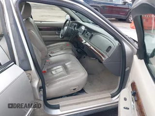 2008 Mercury Grand Marquis LS z VIN 2MEHM75V68X601123, wystawiony jako IAAI lot #42214809 z przebiegiem Nie podano mil oraz . Historia ofert i sprzedaży dostępna na DreamBid. Obrazek 5.