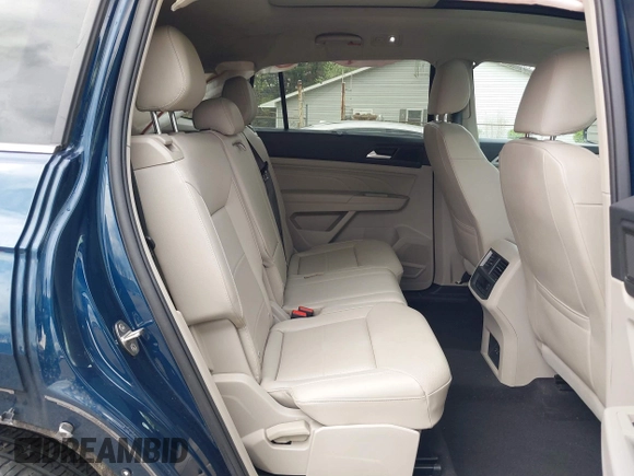 2021 Volkswagen Atlas SE z VIN 1V2JR2CA9MC547054, wystawiony jako IAAI lot #42090923 z przebiegiem 40 011 mil mil oraz . Historia ofert i sprzedaży dostępna na DreamBid. Obrazek 8.