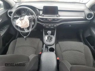 2021 Kia Forte LXS z VIN 3KPF24AD5ME334549, wystawiony jako Copart lot #57179825 z przebiegiem 43 544 mil mil oraz Szkoda całkowita • Salvage title. Historia ofert i sprzedaży dostępna na DreamBid. Obrazek 8.