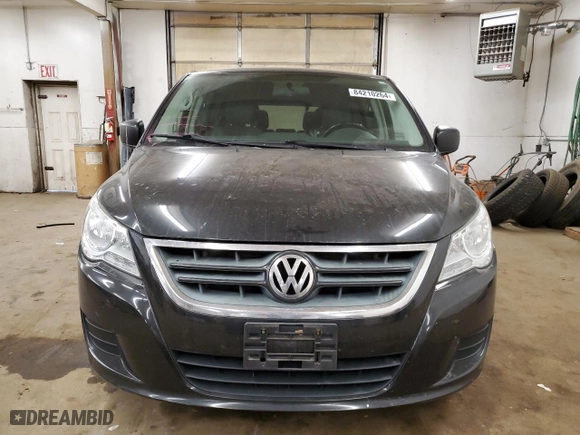 2012 Volkswagen Routan S with VIN 2C4RVAAG8CR393458, listed as a Copart auction lot 84210264 with 150,995 mi miles and Non Repairable. Bid and sale history available at carsss.com. Image 5.