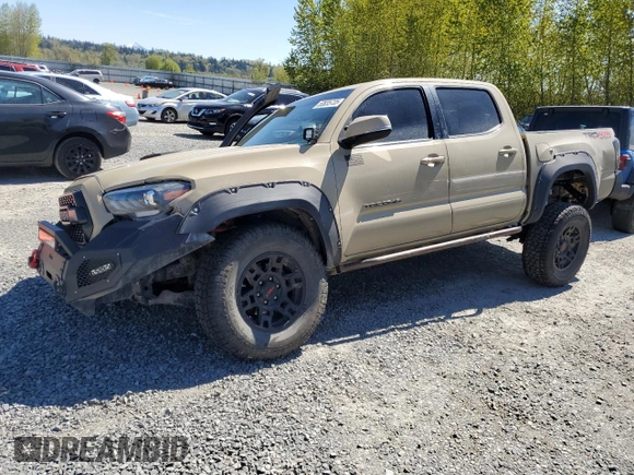 2017 Toyota Tacoma SR5 with VIN 5TFCZ5ANXHX082770, listed as a Copart auction lot 53835735 with 181,676 mi miles and Salvage Title. Bid and sale history available at carsss.com. Image 1.