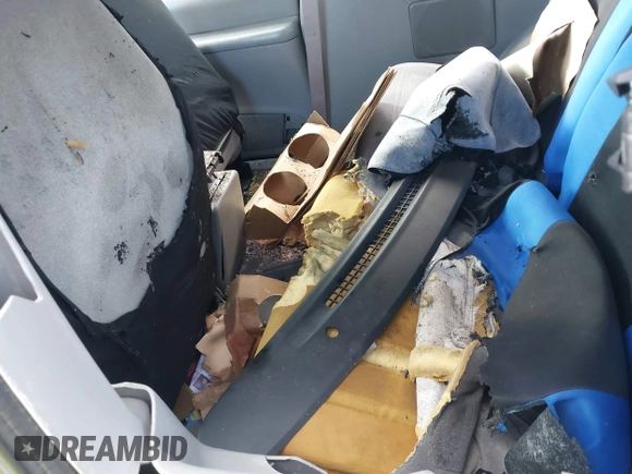 2000 Ford Explorer с VIN 1FMYU70X4YUB00129, выставлен на аукционе IAAI как лот 41261191 с пробегом 192 446 миль миль и . История ставок и продаж доступна на DreamBid. Изображение 12.