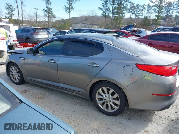 2015 Kia Optima EX with VIN 5XXGN4A76FG355992, listed as a IAAI auction lot 41640104 with 226,260 mi miles. Bid and sale history available at carsss.com. Image 14.