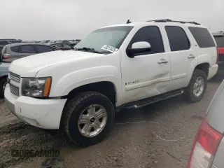 2008 Chevrolet Tahoe 3LT z VIN 1GNFK13018R141423, wystawiony jako Copart lot #43813525 z przebiegiem 288 352 mil mil oraz Szkody całkowita. Historia ofert i sprzedaży dostępna na DreamBid. Obrazek 1.