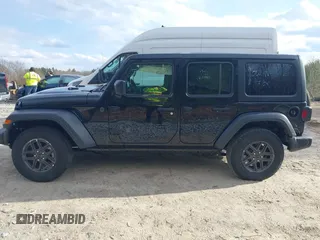2024 Jeep Wrangler Sport S z VIN 1C4PJXDNXRW253072, wystawiony jako IAAI lot #41878513 z przebiegiem 15 976 mil mil oraz . Historia ofert i sprzedaży dostępna na DreamBid. Obrazek 15.