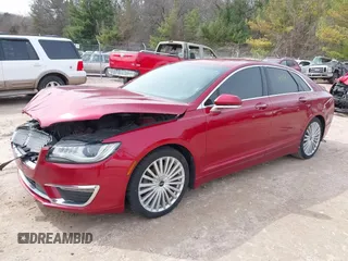 2017 Lincoln MKZ Reserve z VIN 3LN6L5E97HR638047, wystawiony jako IAAI lot #41911214 z przebiegiem 135 491 mil mil oraz . Historia ofert i sprzedaży dostępna na DreamBid. Obrazek 2.