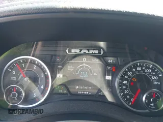 2022 Ram 2500 Laramie z VIN 3C6UR5FL0NG104956, wystawiony jako IAAI lot #41936160 z przebiegiem 57 188 mil mil oraz . Historia ofert i sprzedaży dostępna na DreamBid. Obrazek 7.