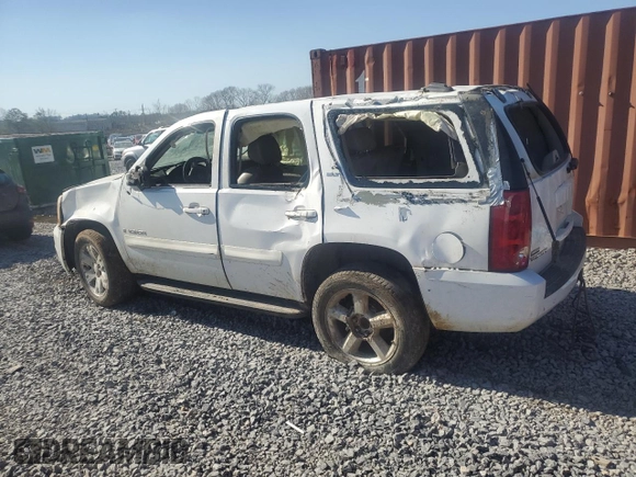 2007 GMC Yukon SLE with VIN 1GKFC13077R347998, listed as a Copart auction lot 48422815 with Not Provided miles and Salvage Title. Bid and sale history available at DreamBid. Image 2.