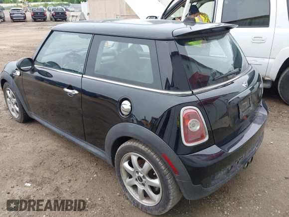 2010 MINI Hardtop S with VIN WMWMF7C52ATZ69084, listed as a IAAI auction lot 42576294 with Not provided miles and . Bid and sale history available at DreamBid. Image 3.