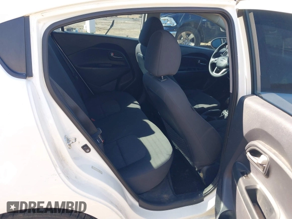 2014 Kia Rio LX with VIN KNADM4A30E6403029, listed as a IAAI auction lot 41717924 with 61,192 mi miles. Bid and sale history available at carsss.com. Image 8.