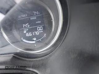2016 Mazda CX-5 Sport z VIN JM3KE4BY1G0711602, wystawiony jako IAAI lot #42537627 z przebiegiem Nie podano mil oraz . Historia ofert i sprzedaży dostępna na DreamBid. Obrazek 15.