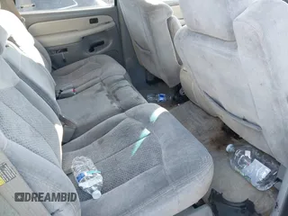 2002 Chevrolet Tahoe LT with VIN 1GNEC13Z72R229519, listed as a IAAI auction lot 40931411 with 289,319 mi miles and . Bid and sale history available at DreamBid. Image 8.