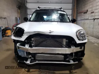 2020 MINI Countryman Cooper S with VIN WMZYX1C01L3L52717, listed as a Copart auction lot 61207495 with 85,996 mi miles and Salvage title. Bid and sale history available at DreamBid. Image 5.