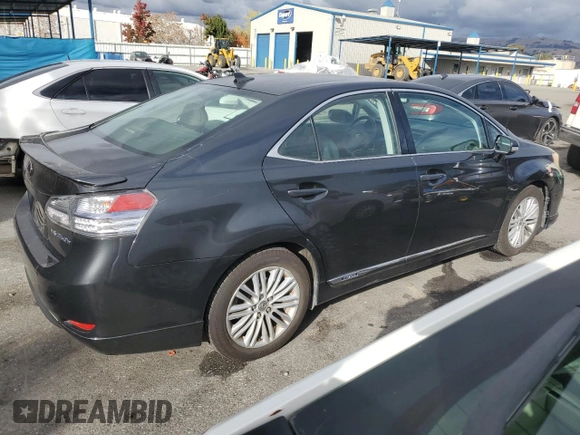 2010 Lexus HS 250h with VIN JTHBB1BA1A2024911, listed as a Copart auction lot 82253104 with 179,710 mi miles and Salvage Title. Bid and sale history available at DreamBid. Image 3.