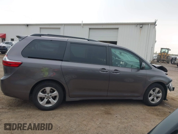 2020 Toyota Sienna LE Auto Access Seat with VIN 5TDKZ3DC6LS083567, listed as a IAAI auction lot 42401163 with 82,266 mi miles and . Bid and sale history available at DreamBid. Image 13.