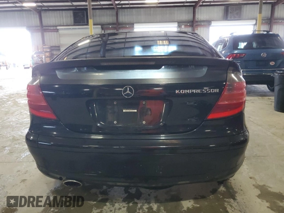 2002 Mercedes-Benz C 230/260/280/320 с VIN WDBRN47J42A315779, выставлен на аукционе Copart как лот 61552045 с пробегом Не указан миль и На запчасти • Non repairable. История ставок и продаж доступна на DreamBid. Изображение 6.