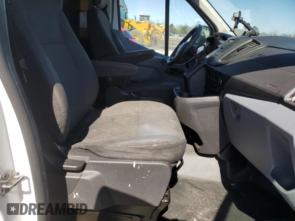 2019 Ford Transit z VIN 1FTYR1ZM9KKB51799, wystawiony jako Copart lot #48765045 z przebiegiem 261 954 mil mil oraz Szkoda całkowita • Salvage title. Historia ofert i sprzedaży dostępna na DreamBid. Obrazek 11.
