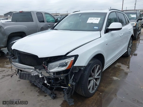 2016 Audi Q5 Premium Plus with VIN WA1D7AFP8GA070402, listed as a IAAI auction lot 41677196 with 60,143 mi miles. Bid and sale history available at carsss.com. Image 2.