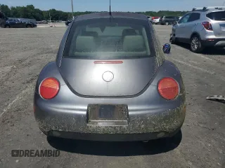 2005 Volkswagen New Beetle Coupe GLS with VIN 3VWCK31C95M415675, listed as a Copart auction lot 60042004 with 124,674 mi miles and Non Repairable. Bid and sale history available at carsss.com. Image 6.