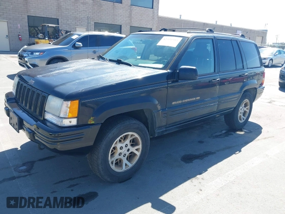 1997 Jeep Grand Cherokee Limited z VIN 1J4GZ78Y3VC683674, wystawiony jako IAAI lot #42331984 z przebiegiem 227 226 mil mil oraz . Historia ofert i sprzedaży dostępna na DreamBid. Obrazek 17.