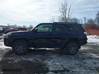 2019 Toyota 4Runner SR5 with VIN JTEBU5JR8K5735284, listed as a IAAI auction lot 41441632 with 32,402 mi miles. Bid and sale history available at carsss.com. Image 14.