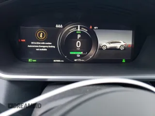 2019 Jaguar I-Pace HSE z VIN SADHD2S15K1F67821, wystawiony jako Copart lot #79313824 z przebiegiem 57 606 mil mil oraz Szkody całkowita. Historia ofert i sprzedaży dostępna na DreamBid. Obrazek 9.