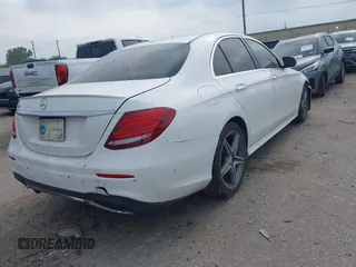 2017 Mercedes-Benz E 300 Luxury с VIN WDDZF4JB5HA029065, выставлен на аукционе IAAI как лот 42247489 с пробегом 146 454 миль миль и . История ставок и продаж доступна на DreamBid. Изображение 4.