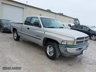 1998 Dodge Ram 1500 with VIN 3B7HC13Z6WG245108, listed as a IAAI auction lot 41616652 with 180,883 mi miles. Bid and sale history available at carsss.com. Image 1.