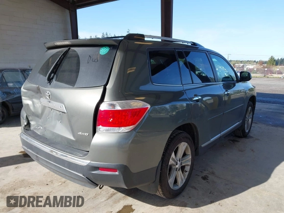 2012 Toyota Highlander Limited with VIN 5TDDK3EH5CS101760, listed as a IAAI auction lot 41993875 with 318,423 mi miles. Bid and sale history available at carsss.com. Image 4.