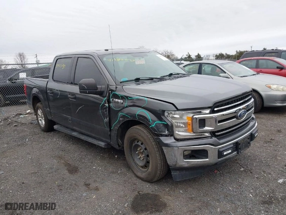 2018 Ford F-150 XL with VIN 1FTEW1CB8JFC64900, listed as a IAAI auction lot 41453035 with NaN miles. Bid and sale history available at carsss.com. Image 1.