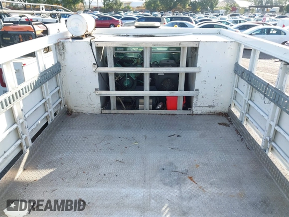 2015 Ford F-350 XL with VIN 1FDBF3E67FEB64097, listed as a IAAI auction lot 42647177 with 229,851 mi miles and . Bid and sale history available at DreamBid. Image 19.