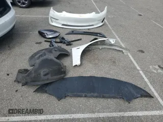 2018 Tesla Model 3 Long Range Battery z VIN 5YJ3E1EA5JF053673, wystawiony jako Copart lot #53091445 z przebiegiem 60 849 mil mil oraz Szkoda całkowita • Salvage title. Historia ofert i sprzedaży dostępna na DreamBid. Obrazek 12.