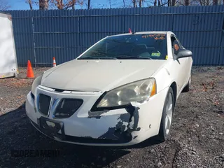 2008 Pontiac G6 GT with VIN 1G2ZH36N784302785, listed as a IAAI auction lot 41985876 with 164,853 mi miles. Bid and sale history available at carsss.com. Image 2.