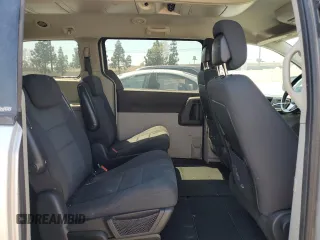 2010 Dodge Grand Caravan SXT z VIN 2D4RN5D13AR331626, wystawiony jako Copart lot #55522315 z przebiegiem 170 202 mil mil oraz Czysty tytuł • Clean title. Historia ofert i sprzedaży dostępna na DreamBid. Obrazek 11.