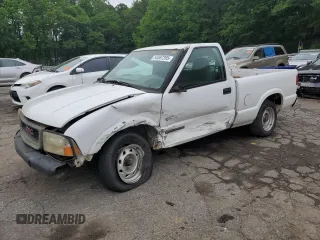 1998 GMC Sonoma z VIN 1GTCS1443W8511481, wystawiony jako Copart lot #54587395 z przebiegiem 104 975 mil mil oraz Szkody całkowita. Historia ofert i sprzedaży dostępna na DreamBid. Obrazek 1.