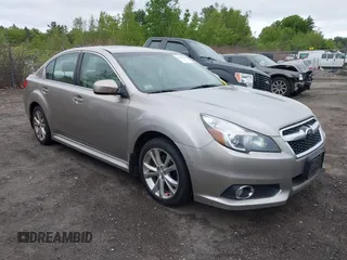 2014 Subaru Legacy Limited z VIN 4S3BMBN65E3015329, wystawiony jako IAAI lot #42316036 z przebiegiem 226 255 mil mil oraz . Historia ofert i sprzedaży dostępna na DreamBid. Obrazek 1.