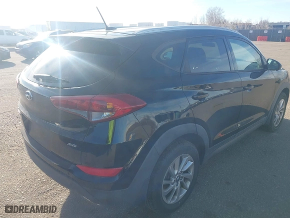 2016 Hyundai Tucson SE with VIN KM8J3CA47GU257220, listed as a IAAI auction lot 41659139 with 89,986 mi miles. Bid and sale history available at carsss.com. Image 4.