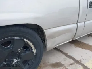 2005 Chevrolet Silverado 1500 Work Truck with VIN 1GCEC14X35Z189059, listed as a IAAI auction lot 41624369 with 201,053 mi miles. Bid and sale history available at carsss.com. Image 19.