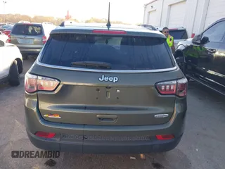 2019 Jeep Compass Altitude z VIN 3C4NJCBB6KT637645, wystawiony jako IAAI lot #40686310 z przebiegiem 60 215 mil mil oraz . Historia ofert i sprzedaży dostępna na DreamBid. Obrazek 16.